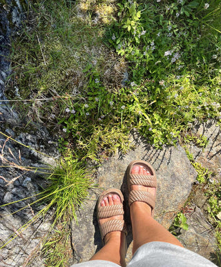 Sara Flops - Beige