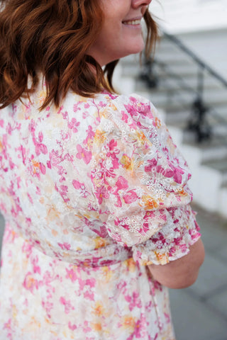 Careless Belle Embroidery - Rosa