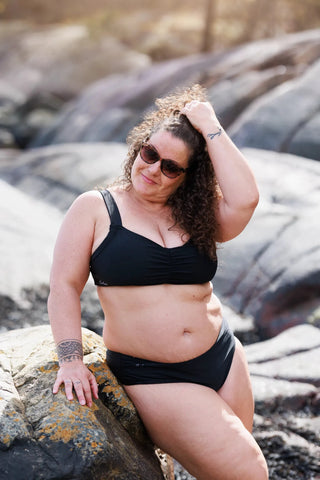 Careless Bikinitruse Mid Waist bikinitruse - Svart