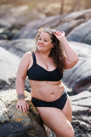 Careless Bikinitruse Mid Waist bikinitruse - Svart