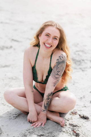 Careless Cuba Ruffles bikinitopp - Mørkegrønn - Flower Fantasia