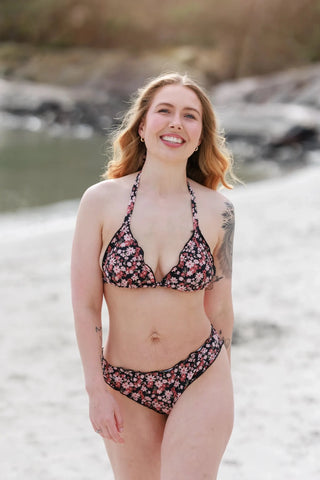 Careless Cuba Ruffles bikinitopp - Svart - Flower Boom