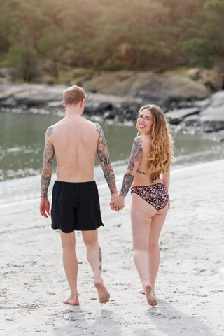 Careless Cuba Ruffles bikinitopp - Svart - Flower Boom