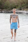 Lyseblå