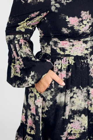 Careless Kjole Guro kjole kort - Svart