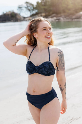 Careless Kypros bikinitopp -  Mørkeblå - Petal Whisper