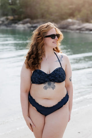 Careless Kypros bikinitopp -  Mørkeblå - Petal Whisper