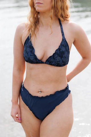 Careless Ruffles bikini string - Mørkeblå