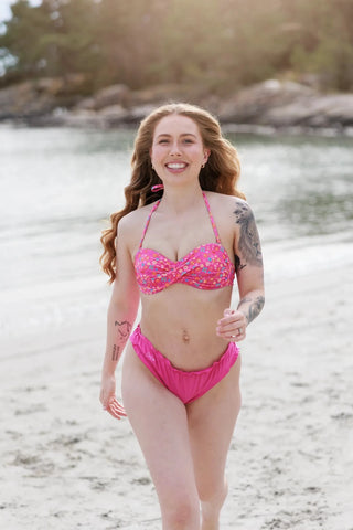 Careless Ruffles bikini string - Mørkerosa