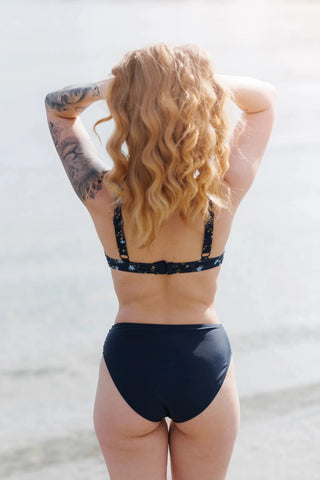 Careless Ruffles bikinitruse -  Mørkeblå