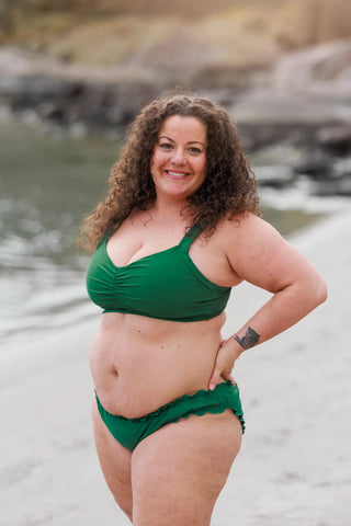 Careless Ruffles bikinitruse -  Mørkegrønn