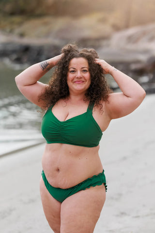 Careless Ruffles bikinitruse -  Mørkegrønn