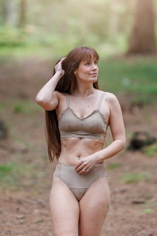 Careless String Amalie String - Silver Mink