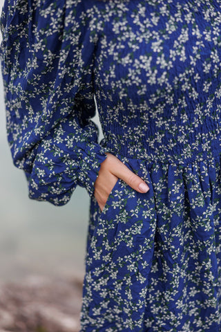 Careless Anna - Navy Peony