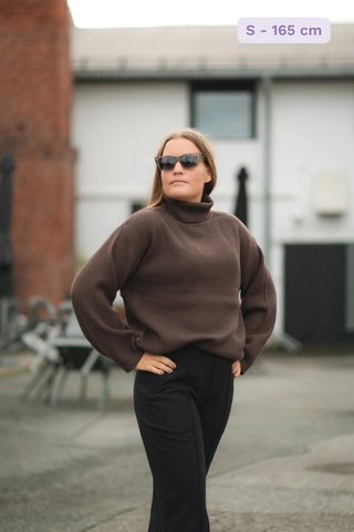 Careless Genser Vilde genser - Brun